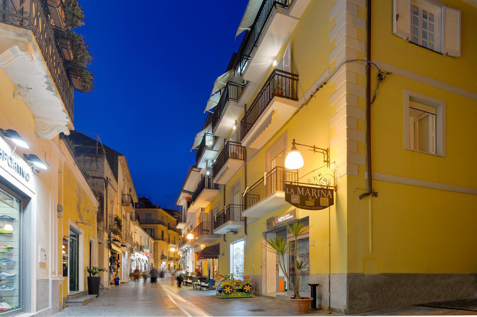 Esterno dell'Hotel La Marina a Santa Maria di Castellabate, Cilento
